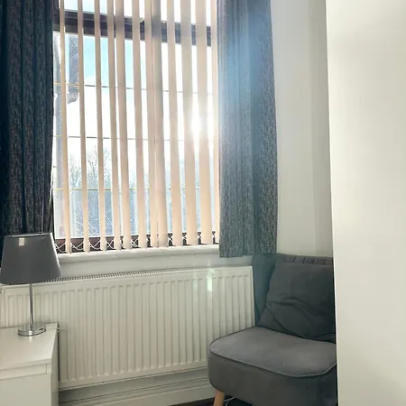 Urba Luxury 4bed Holiday home *